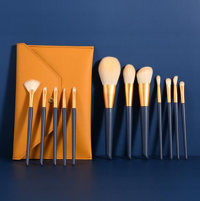 Luxury 12-Piece Natural Hair Makeup Brush Set - VitaGlow Beauty Co.